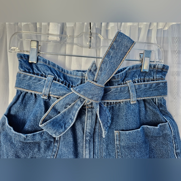 Zara Women’s Denim High Rise Paperbag Shorts Size 4 - Picture 3 of 12